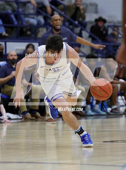 Thumbnail 1 in Hirschi @ Peaster photogallery.
