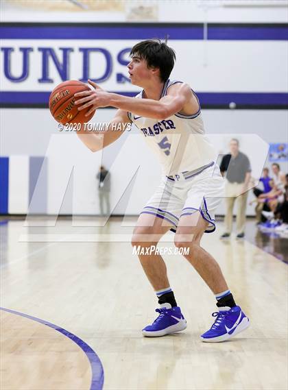 Thumbnail 3 in Hirschi @ Peaster photogallery.