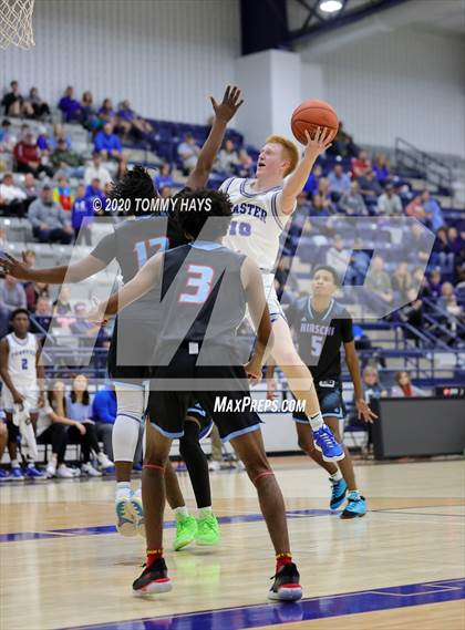 Thumbnail 1 in Hirschi @ Peaster photogallery.