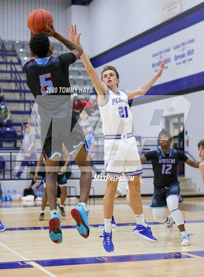 Thumbnail 2 in Hirschi @ Peaster photogallery.