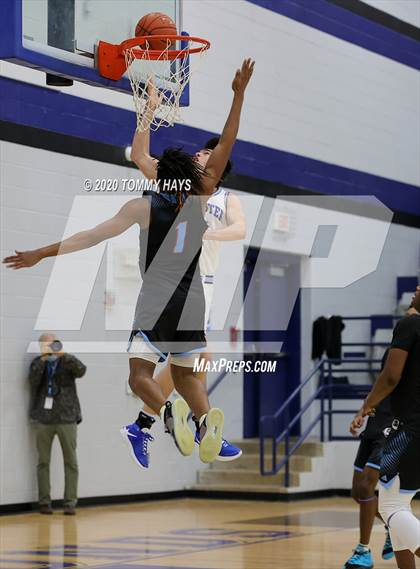 Thumbnail 3 in Hirschi @ Peaster photogallery.