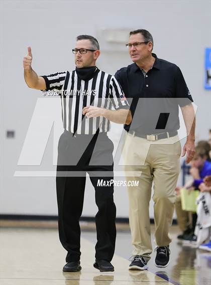 Thumbnail 1 in Hirschi @ Peaster photogallery.