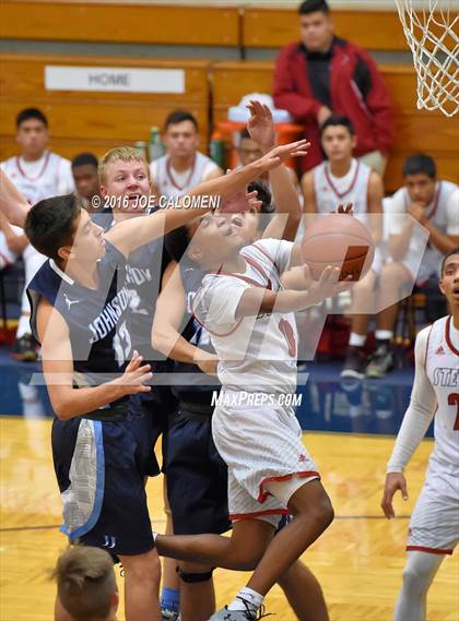 Thumbnail 2 in Stevens [John Paul] vs. Johnson [Claudia Taylor] photogallery.