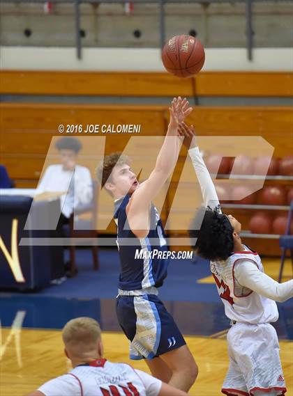 Thumbnail 3 in Stevens [John Paul] vs. Johnson [Claudia Taylor] photogallery.