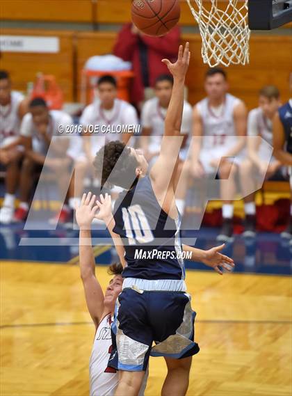 Thumbnail 3 in Stevens [John Paul] vs. Johnson [Claudia Taylor] photogallery.