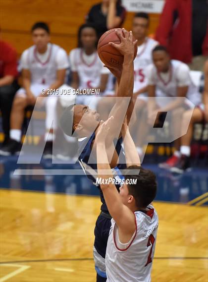 Thumbnail 2 in Stevens [John Paul] vs. Johnson [Claudia Taylor] photogallery.