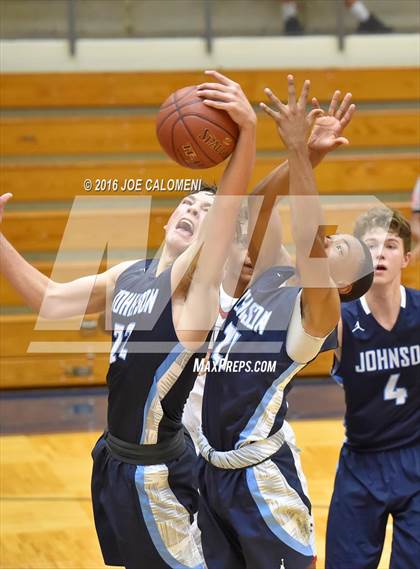 Thumbnail 2 in Stevens [John Paul] vs. Johnson [Claudia Taylor] photogallery.