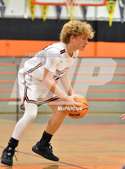 Thumbnail 2 in River City vs. Roseville (Tiger Classic) photogallery.