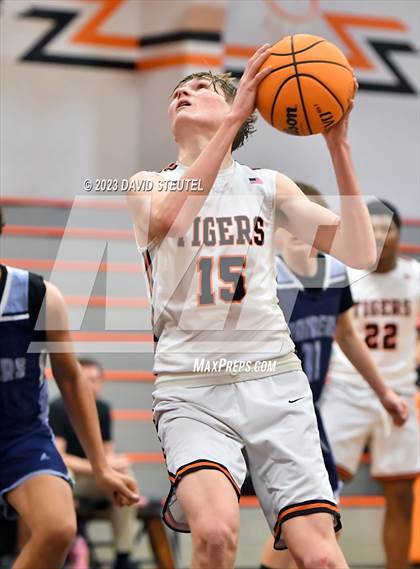 Thumbnail 2 in River City vs. Roseville (Tiger Classic) photogallery.