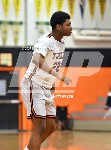 Thumbnail 2 in River City vs. Roseville (Tiger Classic) photogallery.