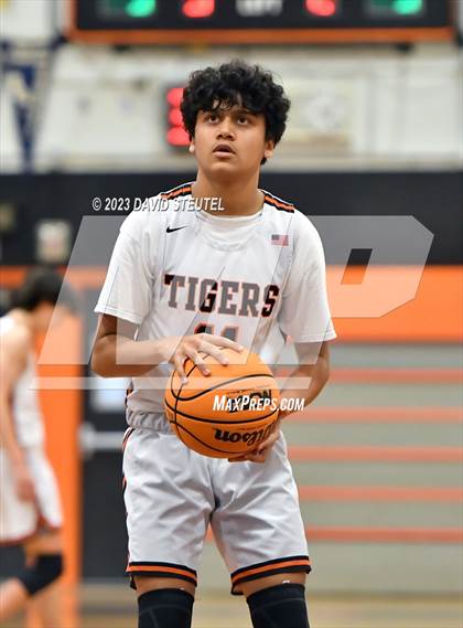 Thumbnail 2 in River City vs. Roseville (Tiger Classic) photogallery.