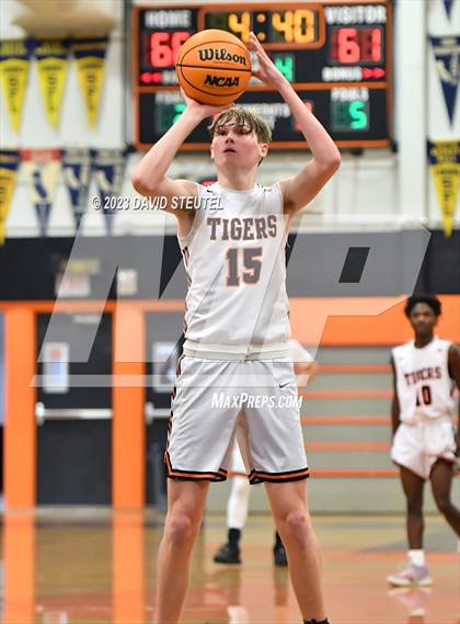 Thumbnail 3 in River City vs. Roseville (Tiger Classic) photogallery.