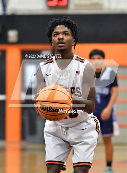 Thumbnail 1 in River City vs. Roseville (Tiger Classic) photogallery.