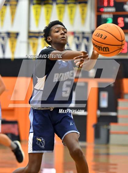 Thumbnail 3 in River City vs. Roseville (Tiger Classic) photogallery.