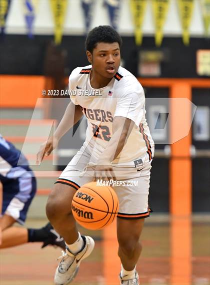 Thumbnail 1 in River City vs. Roseville (Tiger Classic) photogallery.