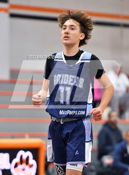 Thumbnail 3 in River City vs. Roseville (Tiger Classic) photogallery.