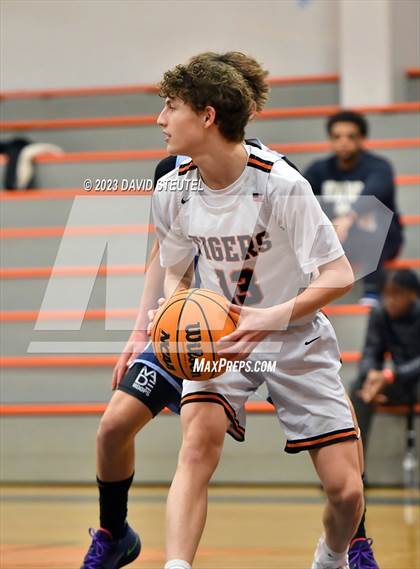 Thumbnail 3 in River City vs. Roseville (Tiger Classic) photogallery.