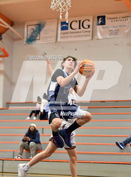 Thumbnail 2 in River City vs. Roseville (Tiger Classic) photogallery.