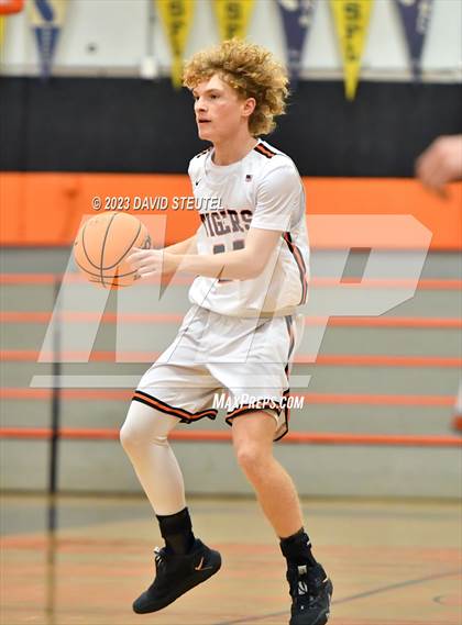 Thumbnail 2 in River City vs. Roseville (Tiger Classic) photogallery.