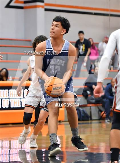 Thumbnail 3 in River City vs. Roseville (Tiger Classic) photogallery.