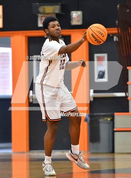 Thumbnail 1 in River City vs. Roseville (Tiger Classic) photogallery.