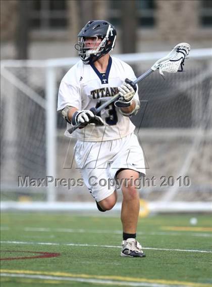 Thumbnail 2 in Webster Thomas vs. Irondequoit (Section 5 Class B Final) photogallery.