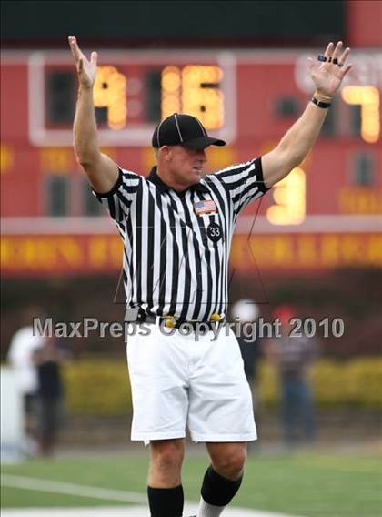 Thumbnail 1 in Webster Thomas vs. Irondequoit (Section 5 Class B Final) photogallery.