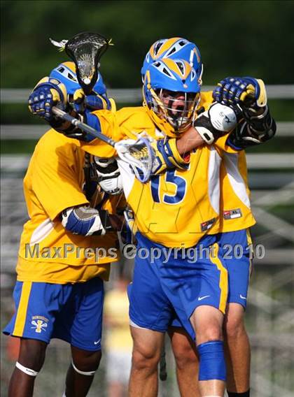 Thumbnail 3 in Webster Thomas vs. Irondequoit (Section 5 Class B Final) photogallery.
