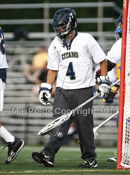 Thumbnail 2 in Webster Thomas vs. Irondequoit (Section 5 Class B Final) photogallery.