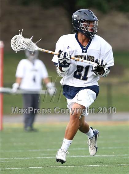 Thumbnail 2 in Webster Thomas vs. Irondequoit (Section 5 Class B Final) photogallery.