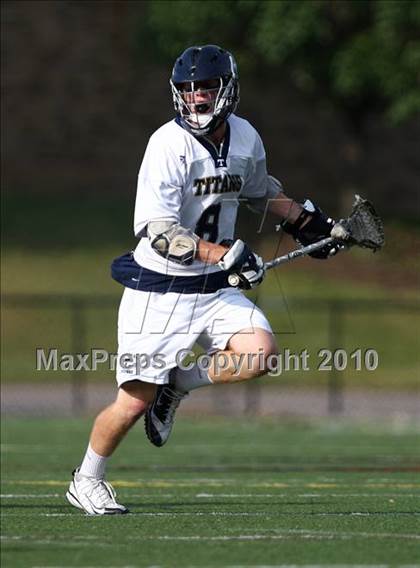 Thumbnail 3 in Webster Thomas vs. Irondequoit (Section 5 Class B Final) photogallery.
