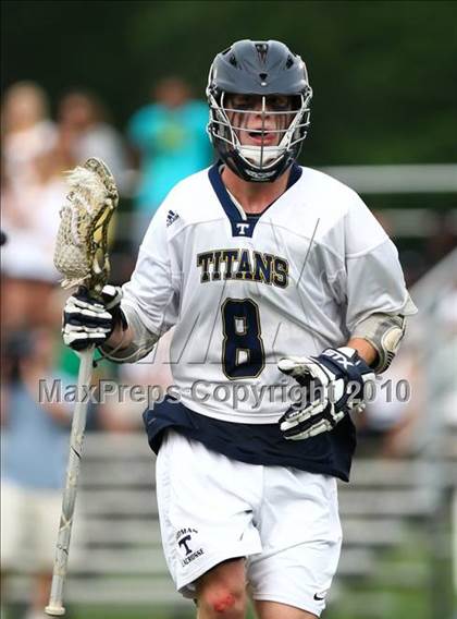 Thumbnail 1 in Webster Thomas vs. Irondequoit (Section 5 Class B Final) photogallery.