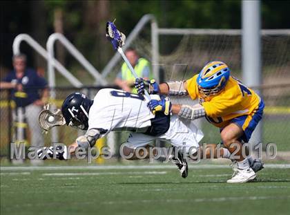 Thumbnail 1 in Webster Thomas vs. Irondequoit (Section 5 Class B Final) photogallery.