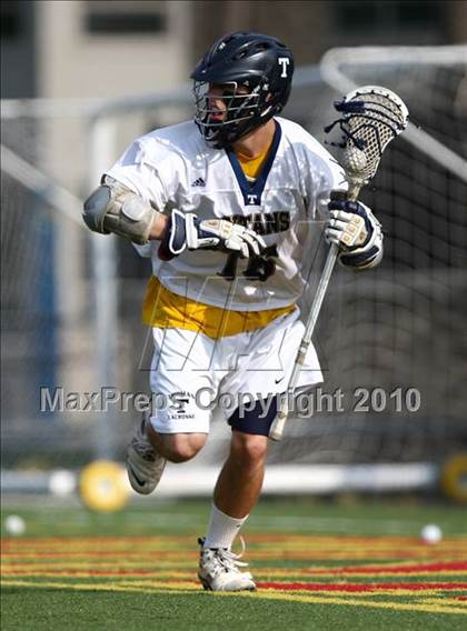 Thumbnail 3 in Webster Thomas vs. Irondequoit (Section 5 Class B Final) photogallery.
