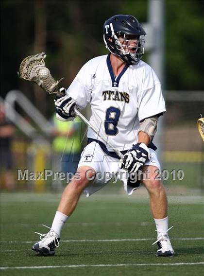 Thumbnail 2 in Webster Thomas vs. Irondequoit (Section 5 Class B Final) photogallery.