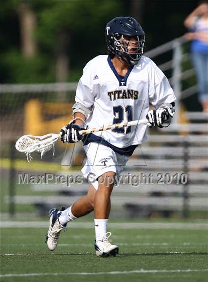 Thumbnail 3 in Webster Thomas vs. Irondequoit (Section 5 Class B Final) photogallery.