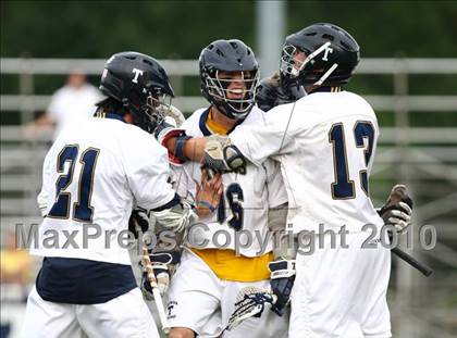 Thumbnail 2 in Webster Thomas vs. Irondequoit (Section 5 Class B Final) photogallery.