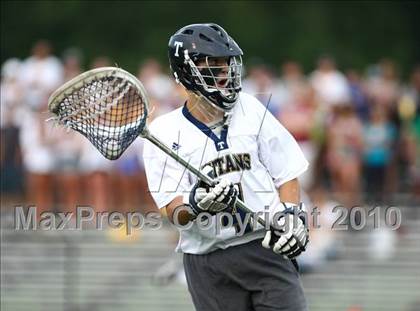Thumbnail 2 in Webster Thomas vs. Irondequoit (Section 5 Class B Final) photogallery.