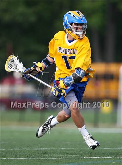 Thumbnail 2 in Webster Thomas vs. Irondequoit (Section 5 Class B Final) photogallery.