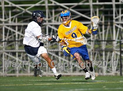 Thumbnail 1 in Webster Thomas vs. Irondequoit (Section 5 Class B Final) photogallery.