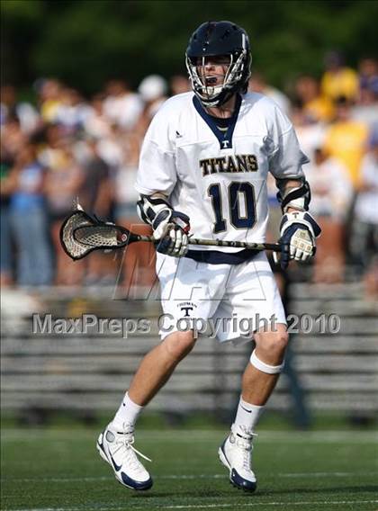 Thumbnail 3 in Webster Thomas vs. Irondequoit (Section 5 Class B Final) photogallery.