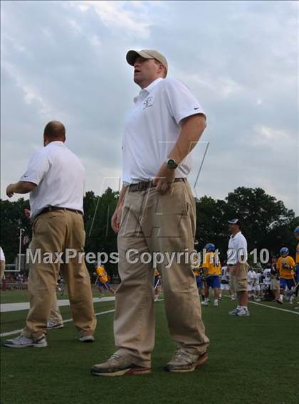 Thumbnail 1 in Webster Thomas vs. Irondequoit (Section 5 Class B Final) photogallery.
