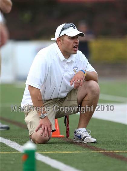 Thumbnail 3 in Webster Thomas vs. Irondequoit (Section 5 Class B Final) photogallery.