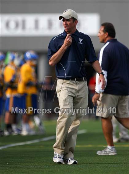 Thumbnail 1 in Webster Thomas vs. Irondequoit (Section 5 Class B Final) photogallery.