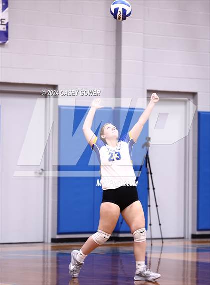 Thumbnail 2 in Donelson Christian Academy @ Goodpasture Christian photogallery.