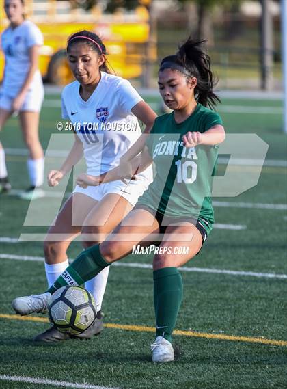 Thumbnail 3 in Bonita vs. Los Altos photogallery.