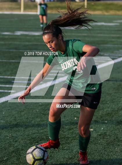 Thumbnail 2 in Bonita vs. Los Altos photogallery.