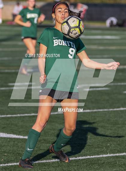 Thumbnail 3 in Bonita vs. Los Altos photogallery.