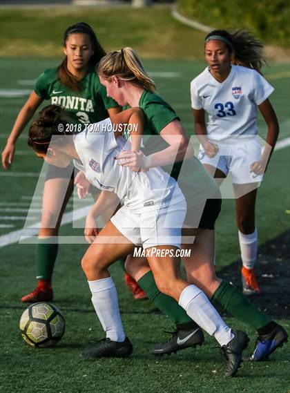 Thumbnail 3 in Bonita vs. Los Altos photogallery.