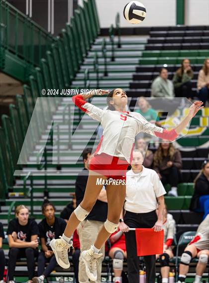 Thumbnail 1 in Fishers vs. Noblesville (IHSAA 4A Westfield Section 8 Round 1) photogallery.
